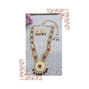 Elegant Kundan Necklace Set