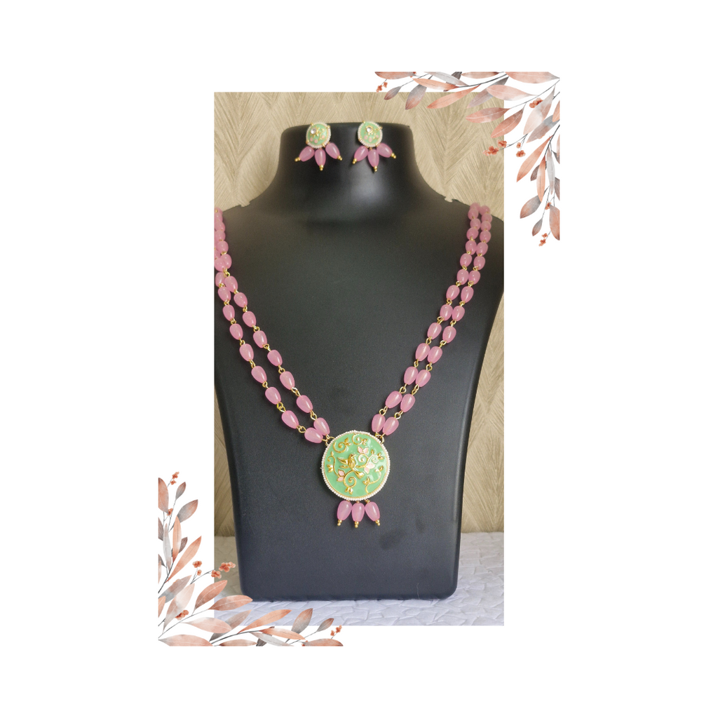 Elegant Kundan Necklace set