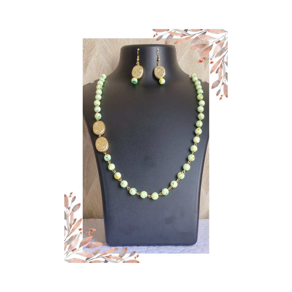 Elegant Glass Beads Necklace Set