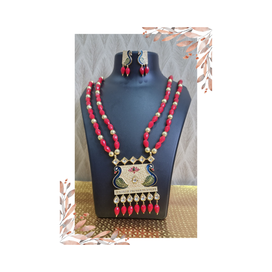 Elegant Paithani Necklace Set